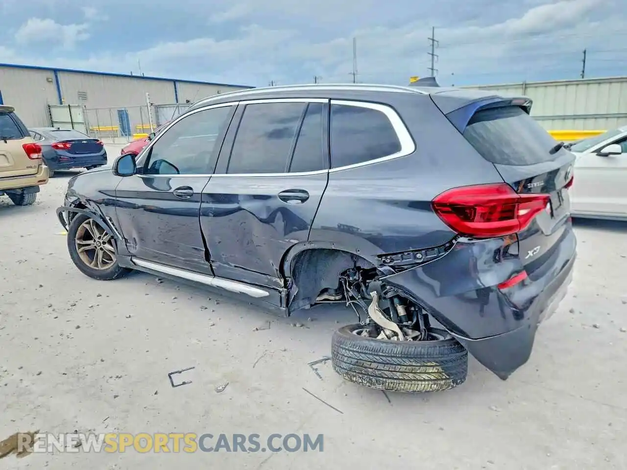 2 Photograph of a damaged car 5UXTY3C0XM9H33095 BMW X3 2021