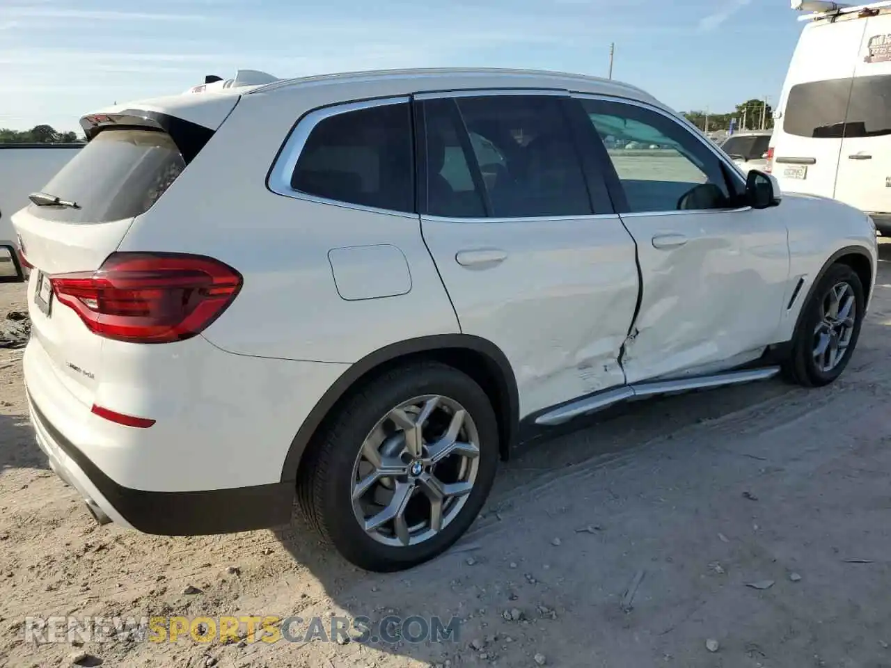 3 Photograph of a damaged car 5UXTY3C0XM9H97282 BMW X3 2021