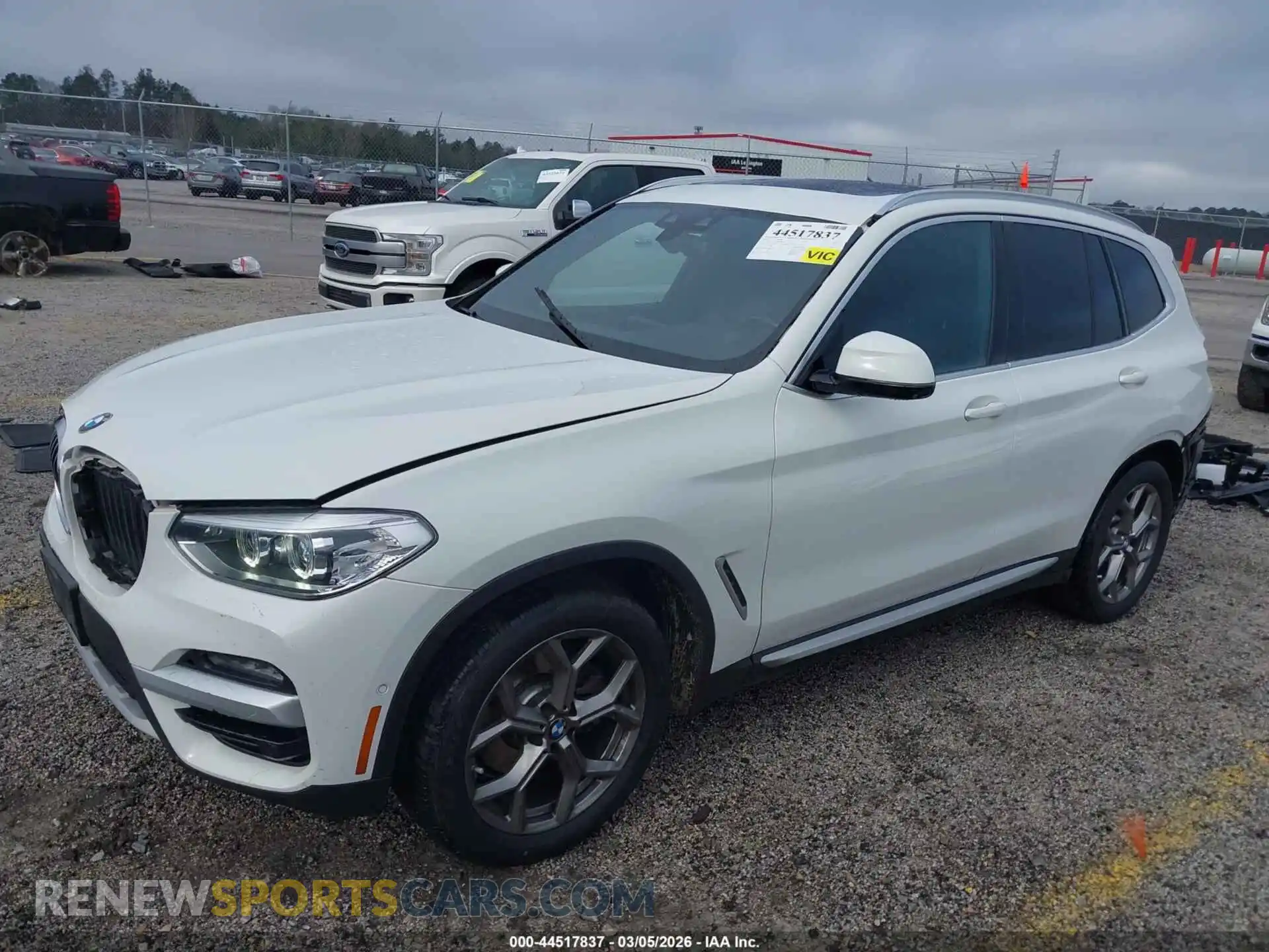 2 Photograph of a damaged car 5UXTY5C00M9D71502 BMW X3 2021