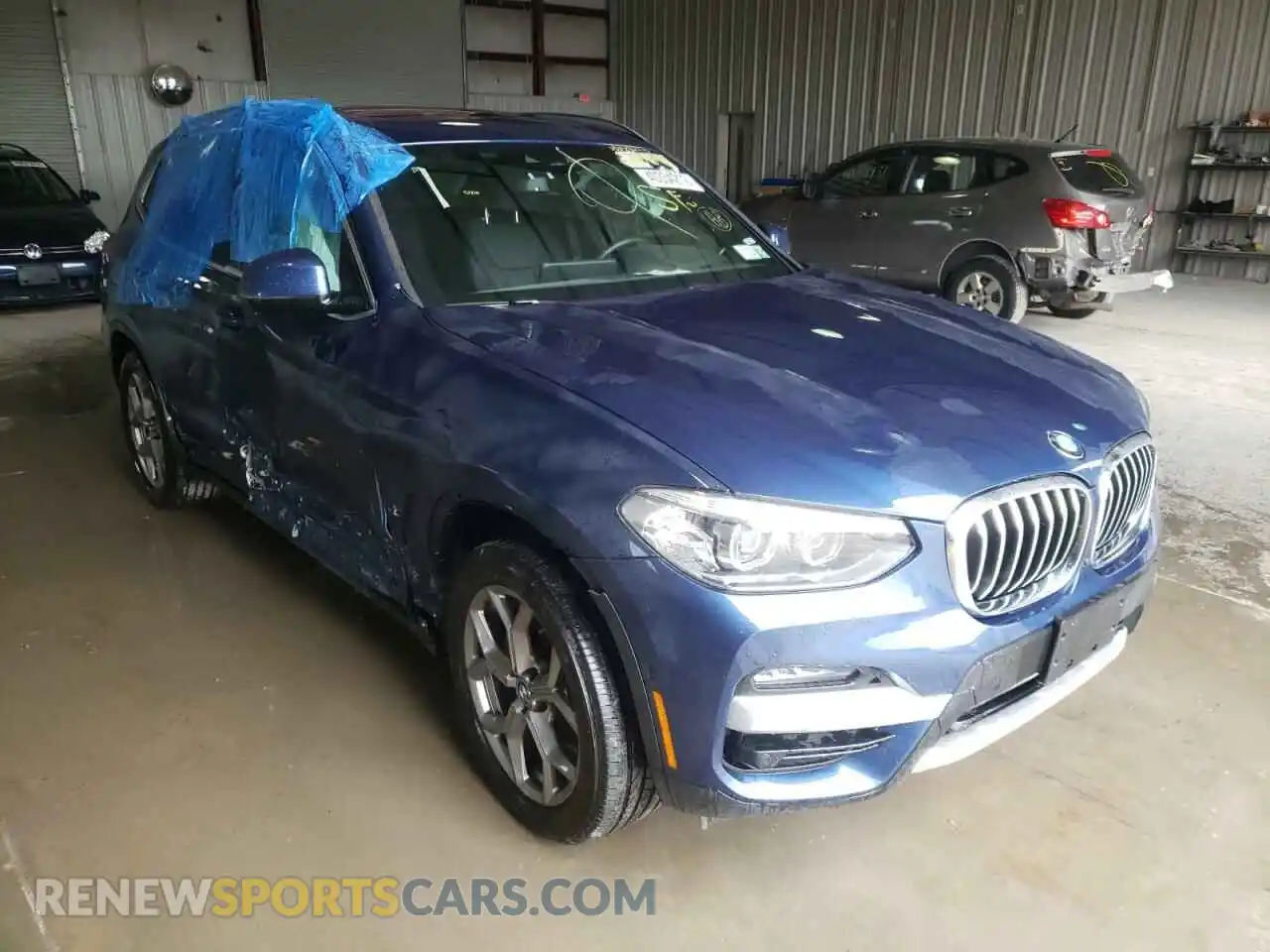 1 Photograph of a damaged car 5UXTY5C00M9E71003 BMW X3 2021