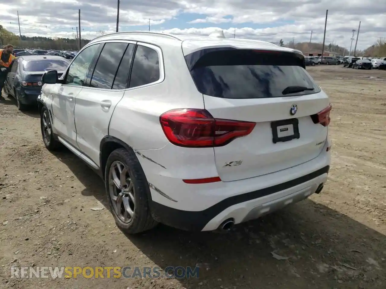 3 Photograph of a damaged car 5UXTY5C00M9E81143 BMW X3 2021