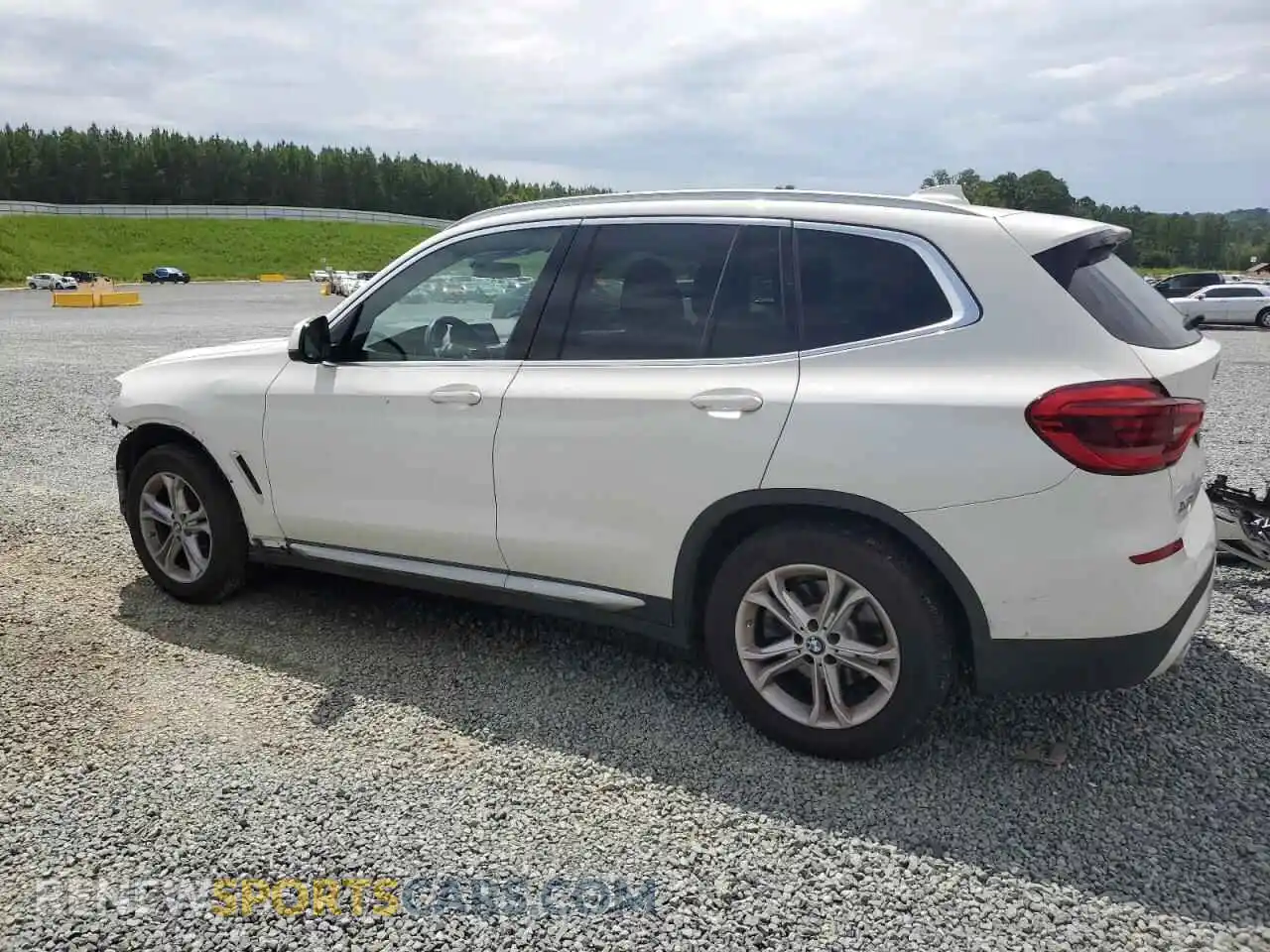 2 Photograph of a damaged car 5UXTY5C00M9G03967 BMW X3 2021