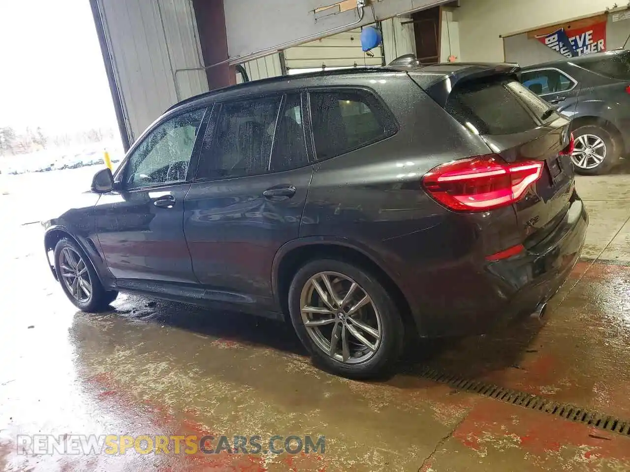 2 Photograph of a damaged car 5UXTY5C00M9G87384 BMW X3 2021
