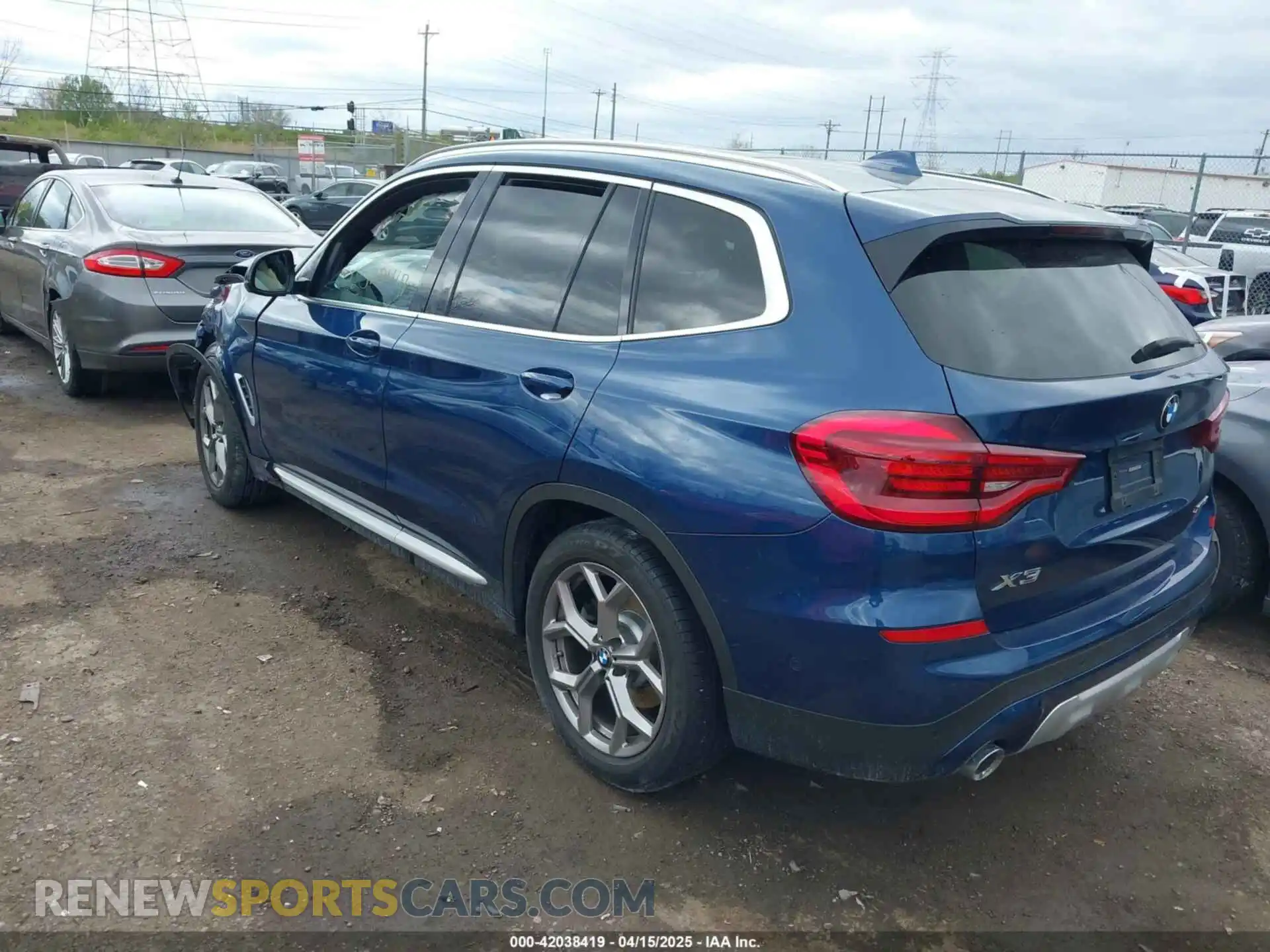 3 Фотография поврежденного автомобиля 5UXTY5C01M9E42951 BMW X3 2021