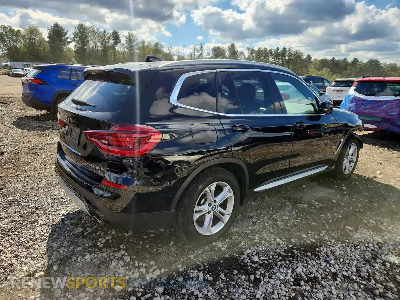 3 Photograph of a damaged car 5UXTY5C01M9F04770 BMW X3 2021