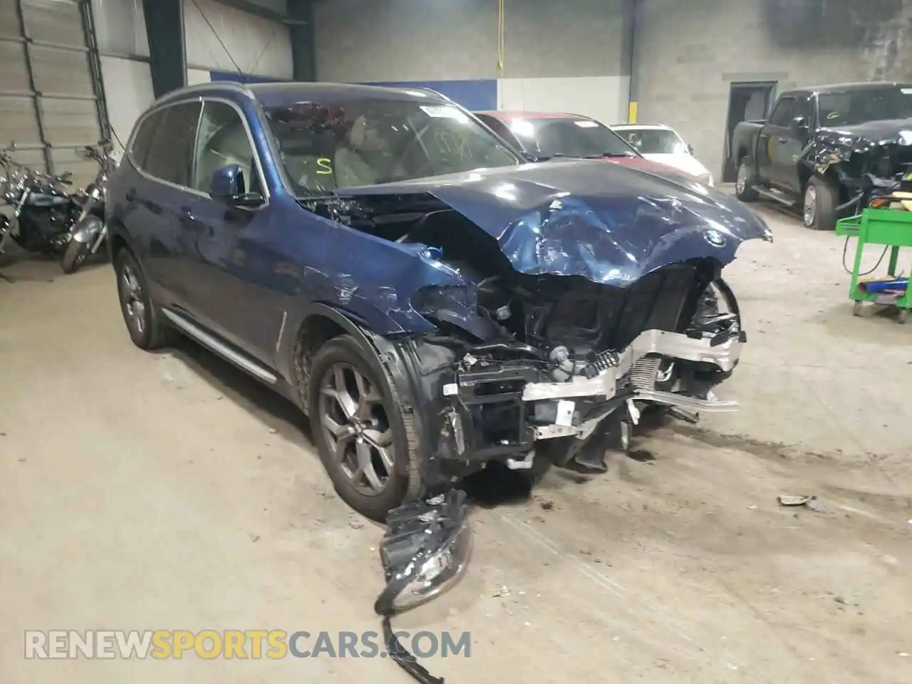 1 Photograph of a damaged car 5UXTY5C02M9D88009 BMW X3 2021