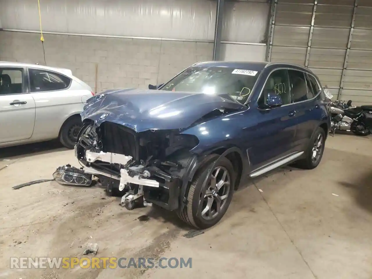 2 Photograph of a damaged car 5UXTY5C02M9D88009 BMW X3 2021