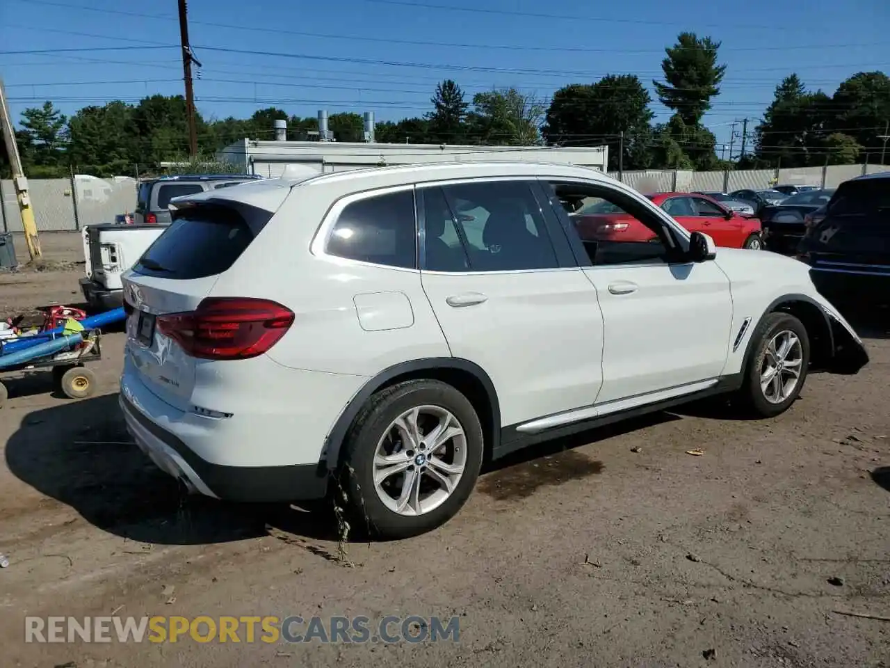 3 Photograph of a damaged car 5UXTY5C02M9E67096 BMW X3 2021