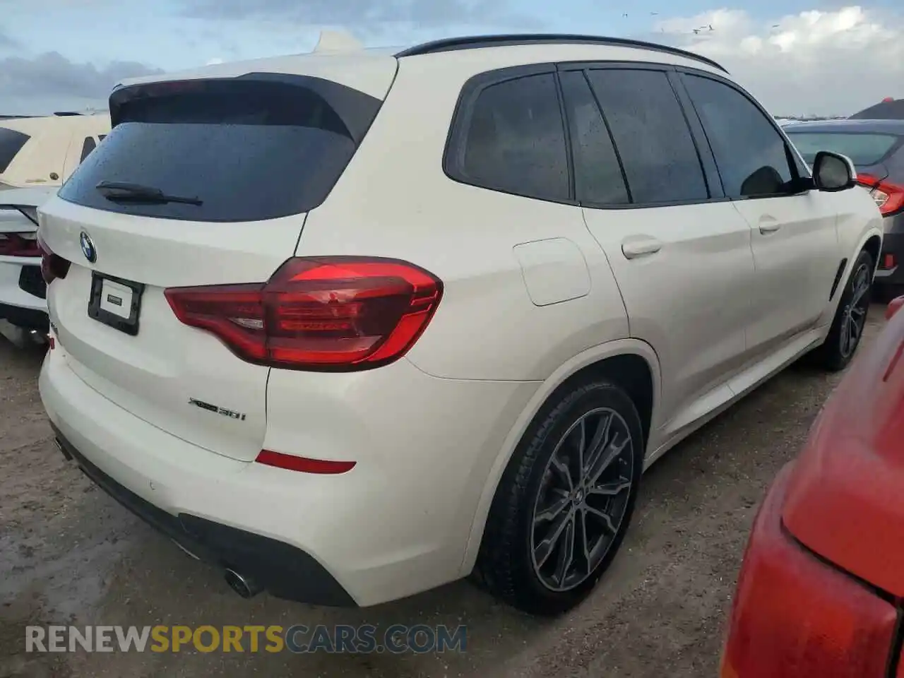 3 Photograph of a damaged car 5UXTY5C02M9E93147 BMW X3 2021