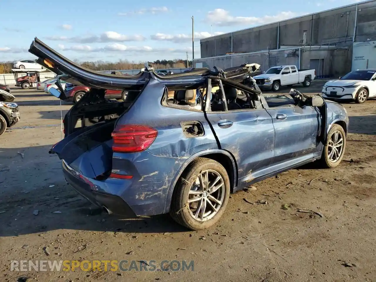 3 Photograph of a damaged car 5UXTY5C02M9F11596 BMW X3 2021