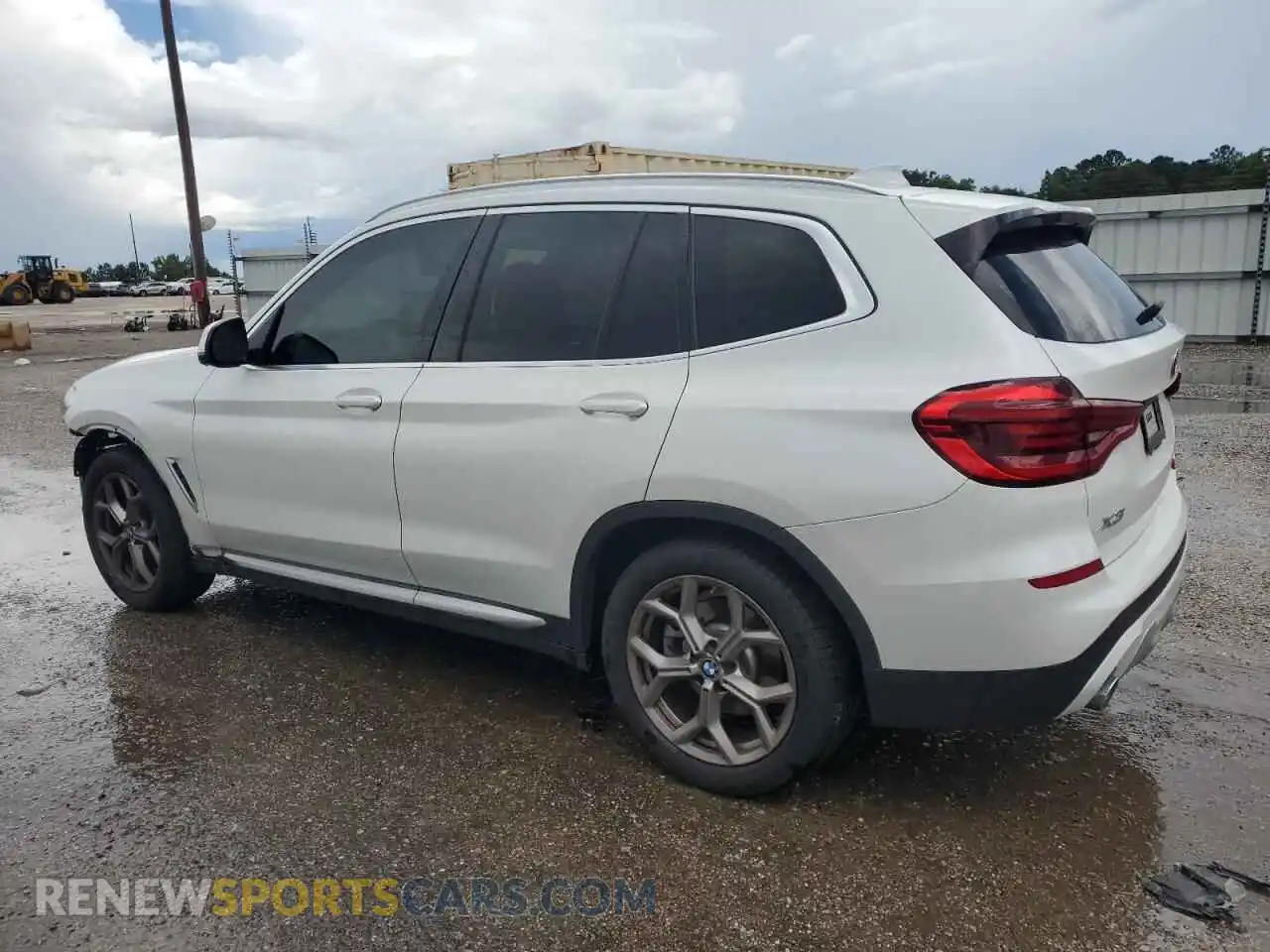 2 Photograph of a damaged car 5UXTY5C02M9G65533 BMW X3 2021