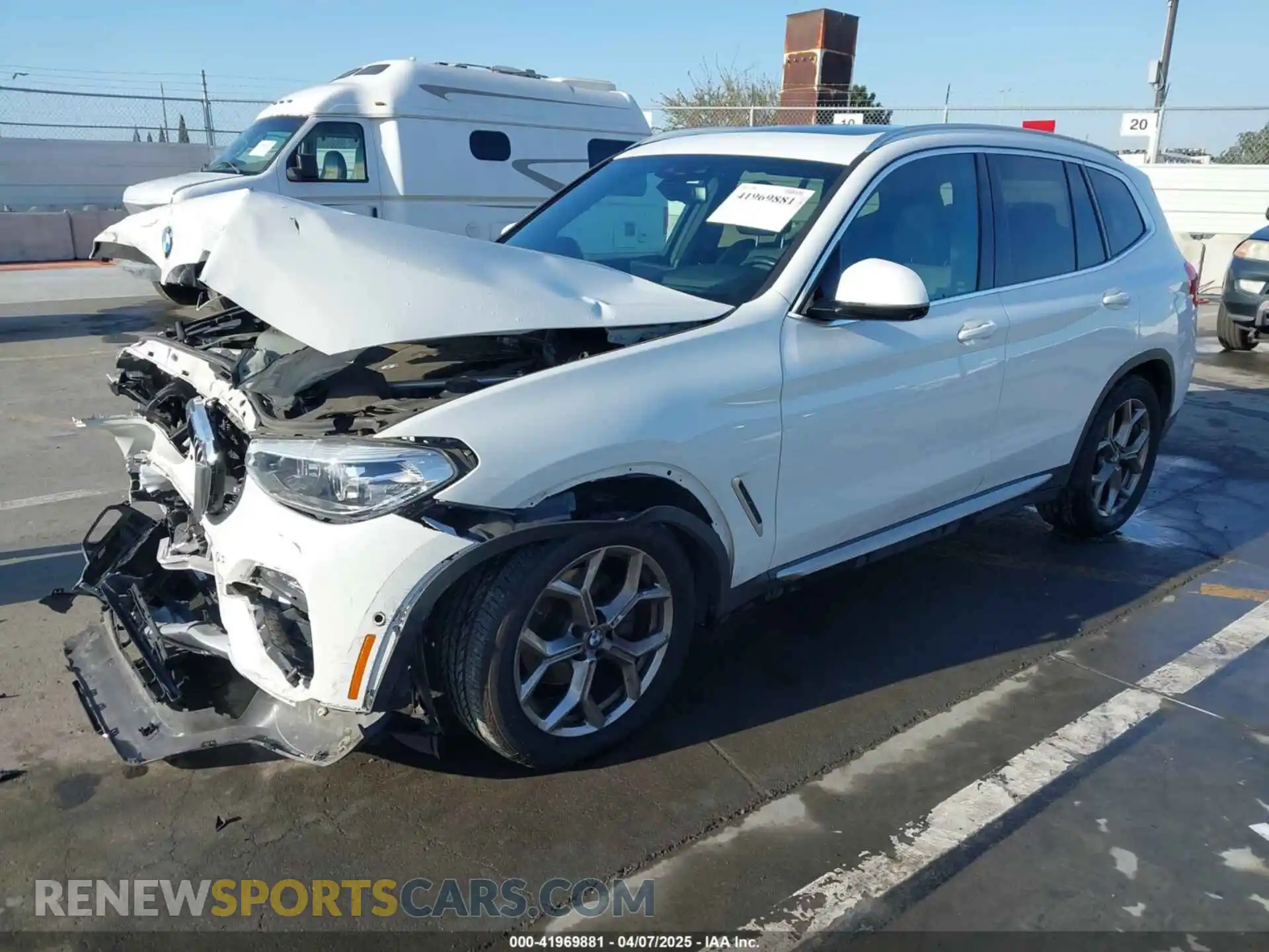 2 Фотография поврежденного автомобиля 5UXTY5C02M9G99794 BMW X3 2021