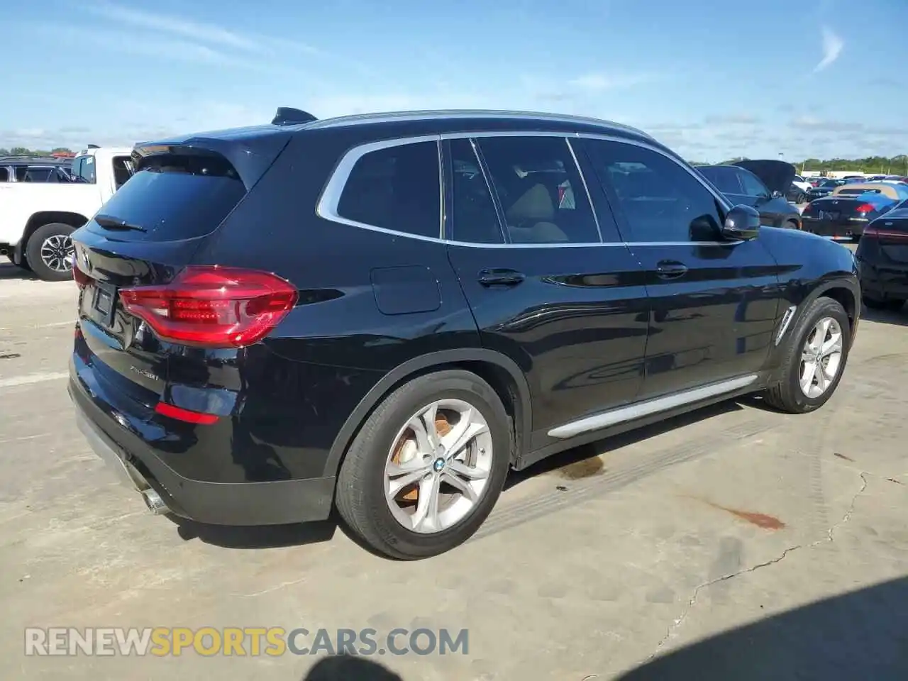 3 Photograph of a damaged car 5UXTY5C03M9E33247 BMW X3 2021