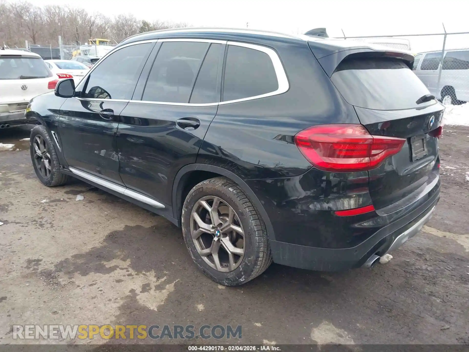 3 Photograph of a damaged car 5UXTY5C03M9E37525 BMW X3 2021