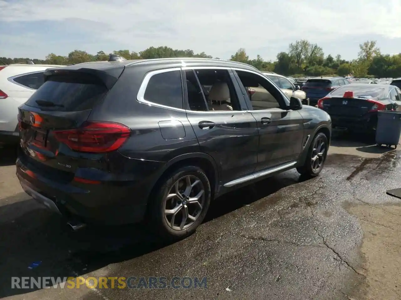 3 Photograph of a damaged car 5UXTY5C03M9E70850 BMW X3 2021