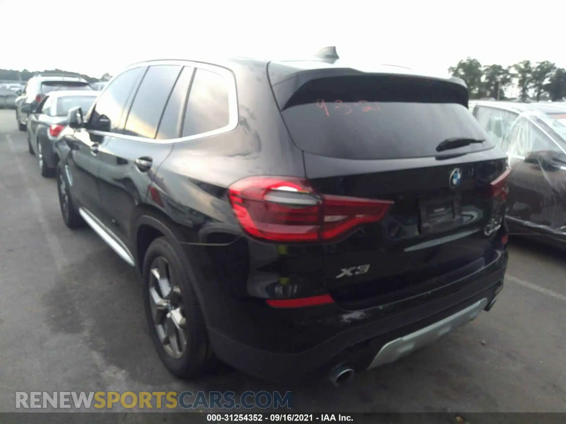 3 Photograph of a damaged car 5UXTY5C03M9F00509 BMW X3 2021