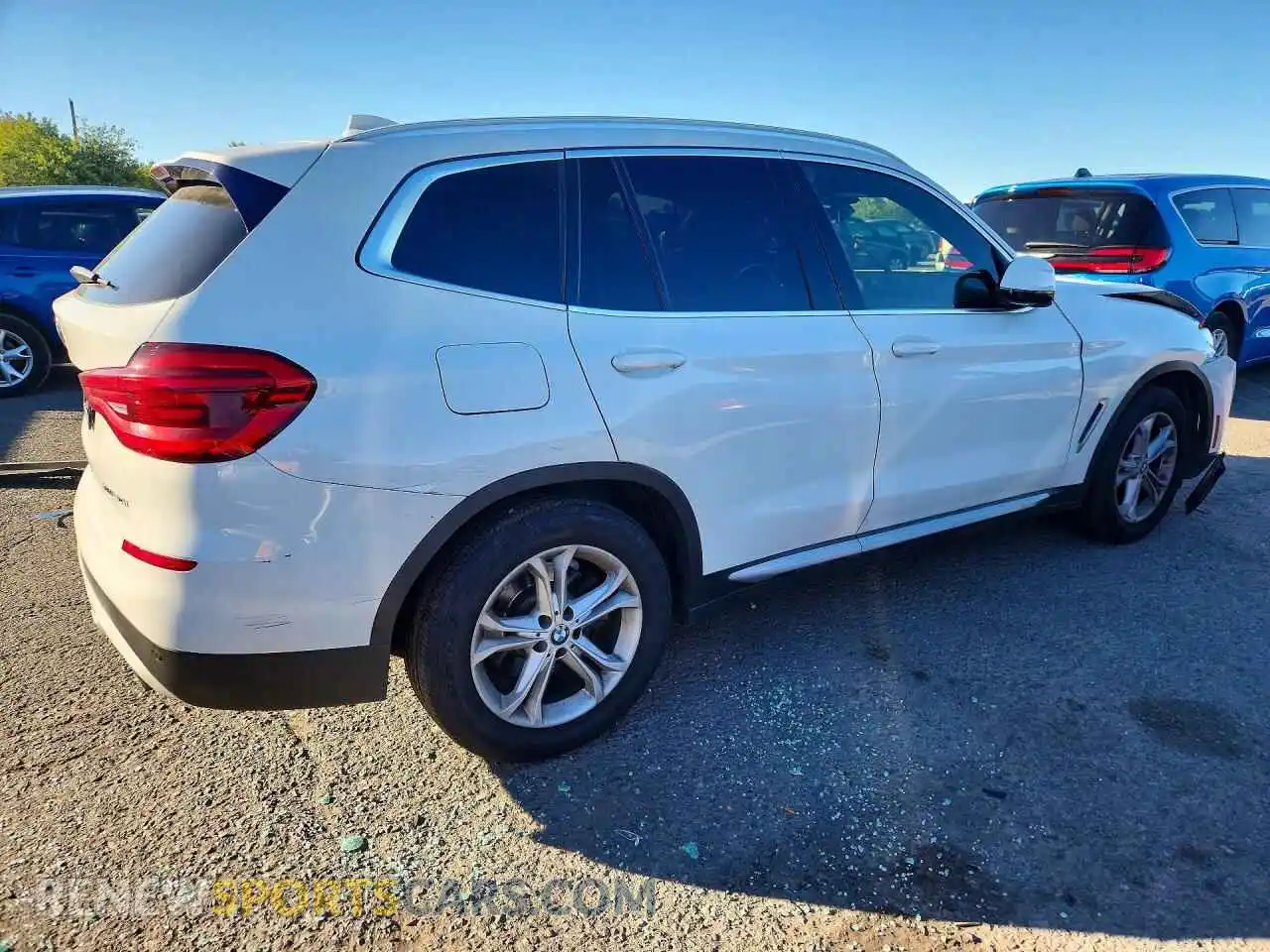 3 Photograph of a damaged car 5UXTY5C03M9G31892 BMW X3 2021
