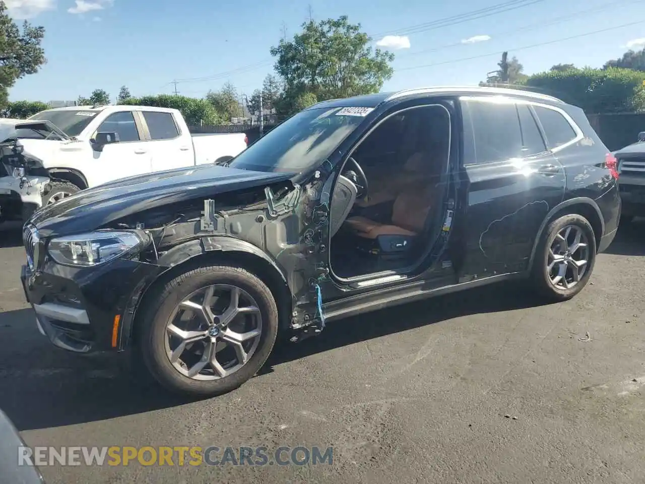 1 Photograph of a damaged car 5UXTY5C03M9G96192 BMW X3 2021