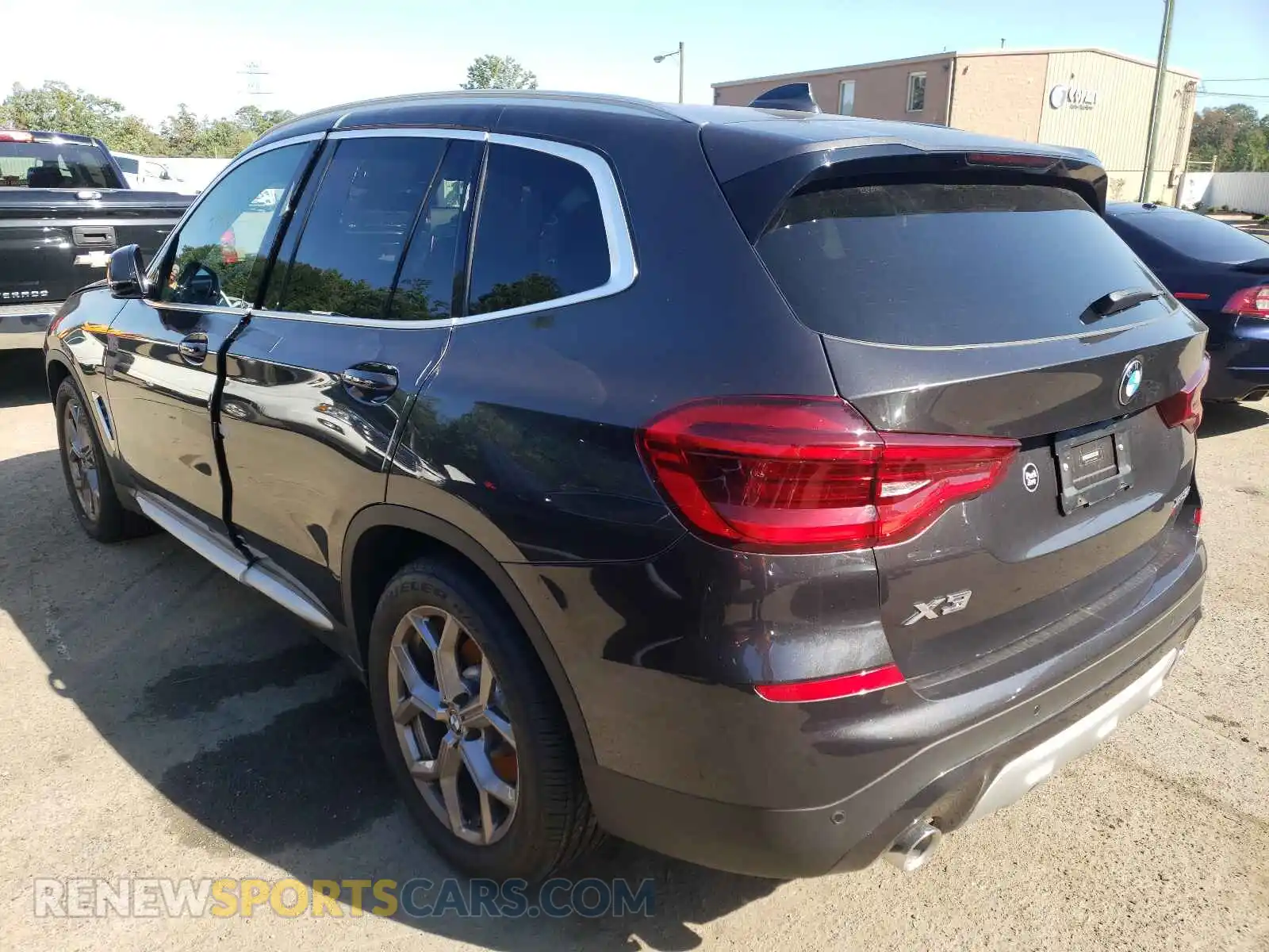 3 Photograph of a damaged car 5UXTY5C03M9H01486 BMW X3 2021