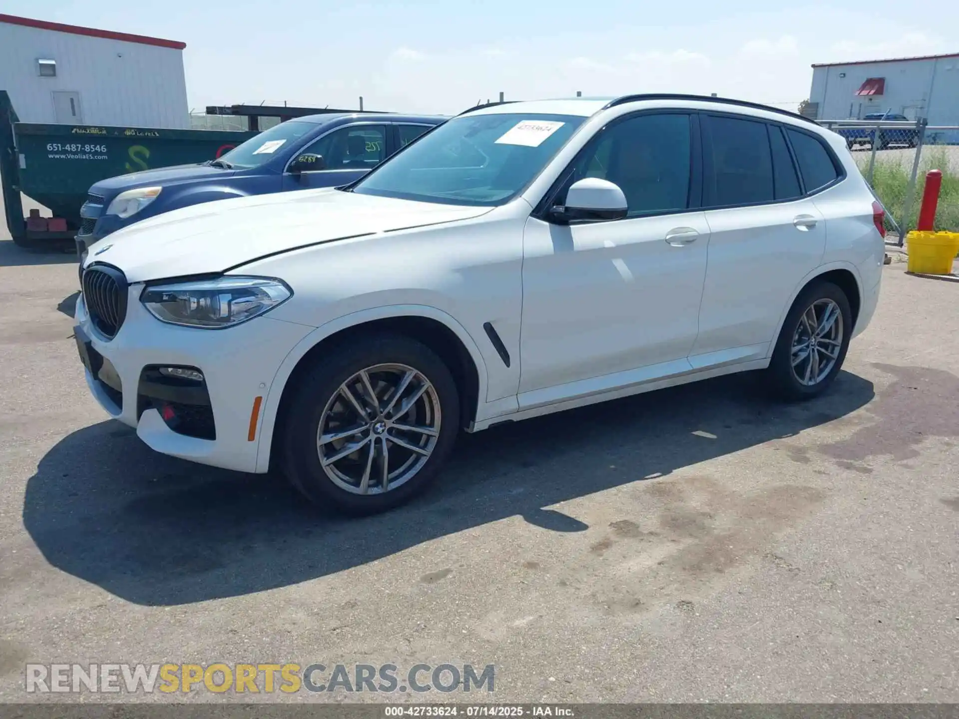 2 Photograph of a damaged car 5UXTY5C04M9D87394 BMW X3 2021