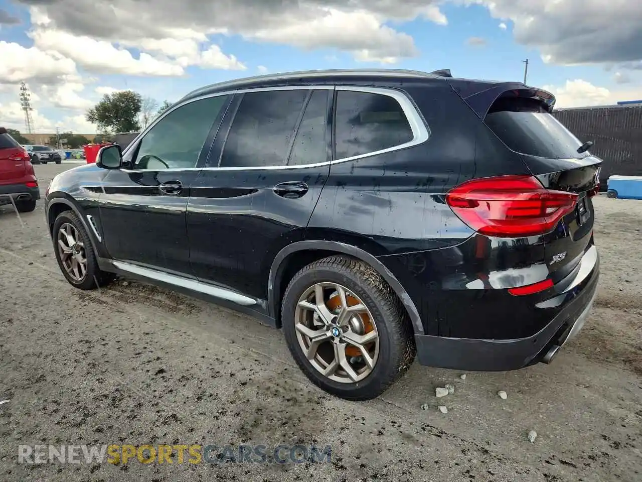 2 Photograph of a damaged car 5UXTY5C04M9E20622 BMW X3 2021