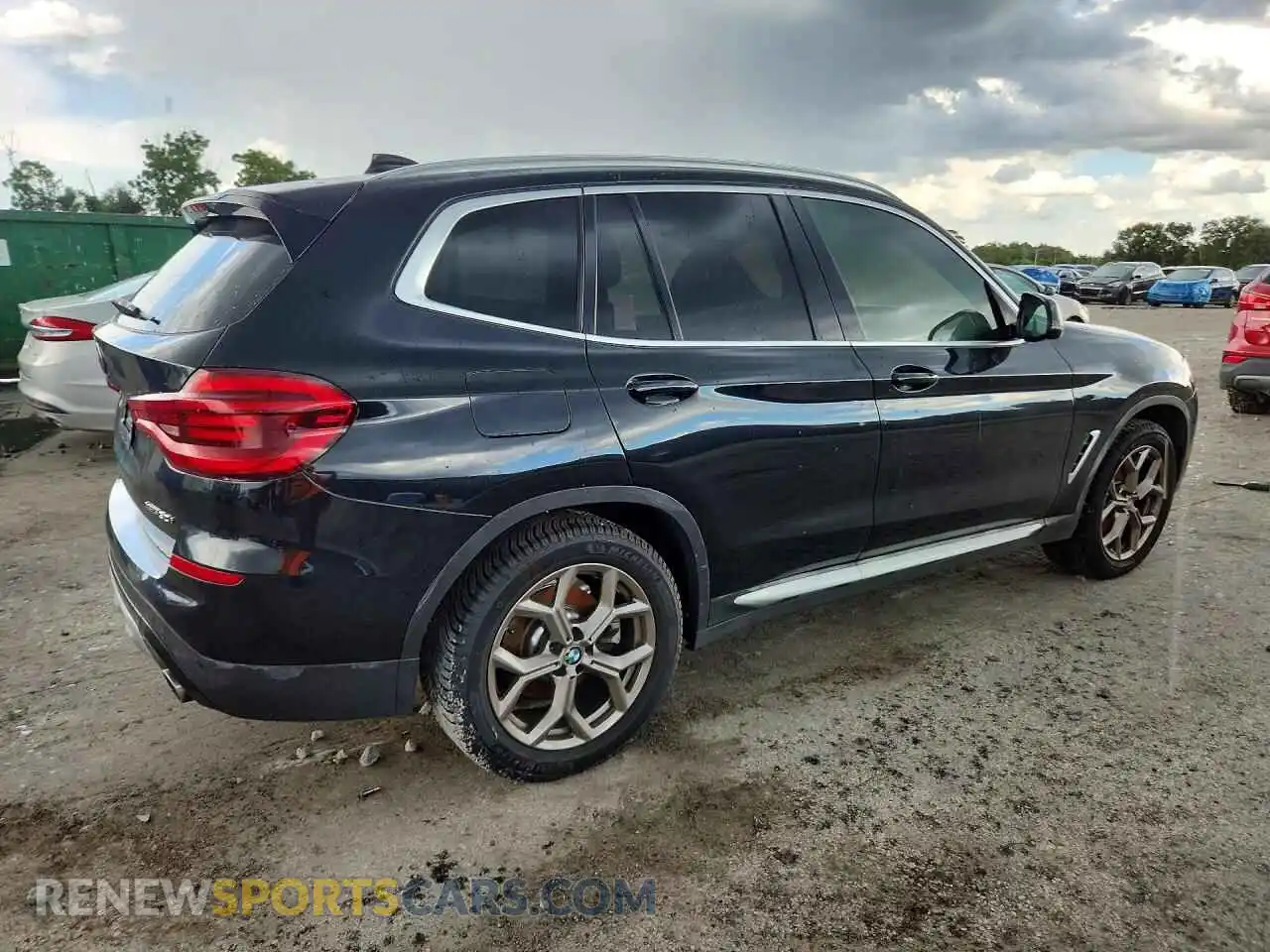 3 Photograph of a damaged car 5UXTY5C04M9E20622 BMW X3 2021