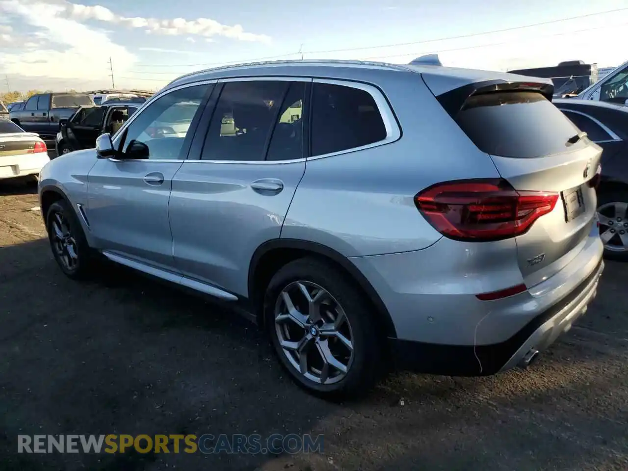 2 Photograph of a damaged car 5UXTY5C04M9E22516 BMW X3 2021