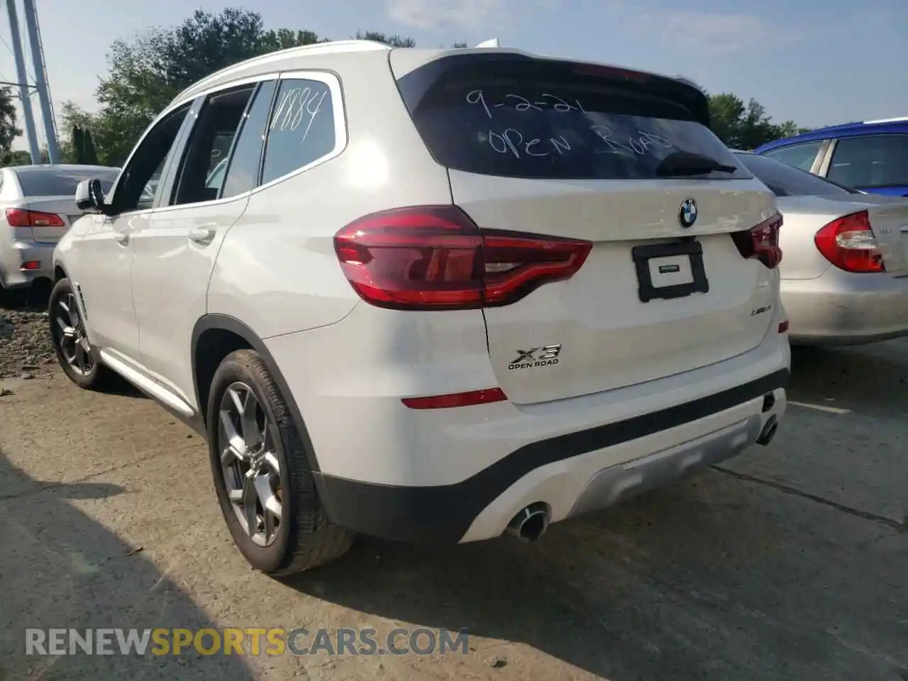 3 Photograph of a damaged car 5UXTY5C04M9E87351 BMW X3 2021
