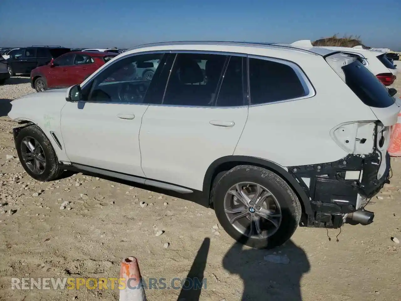 2 Photograph of a damaged car 5UXTY5C04M9F82489 BMW X3 2021