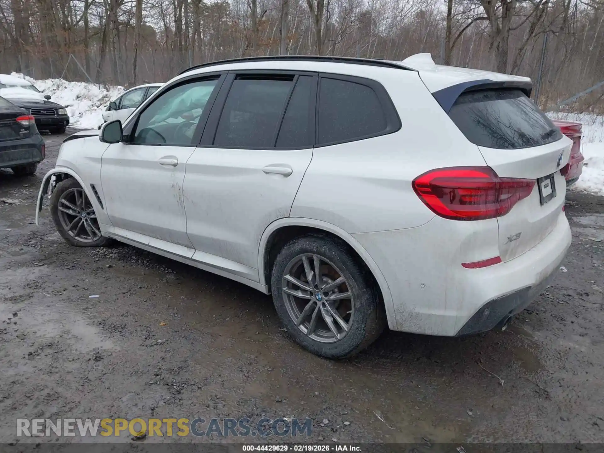 3 Photograph of a damaged car 5UXTY5C04M9F91662 BMW X3 2021