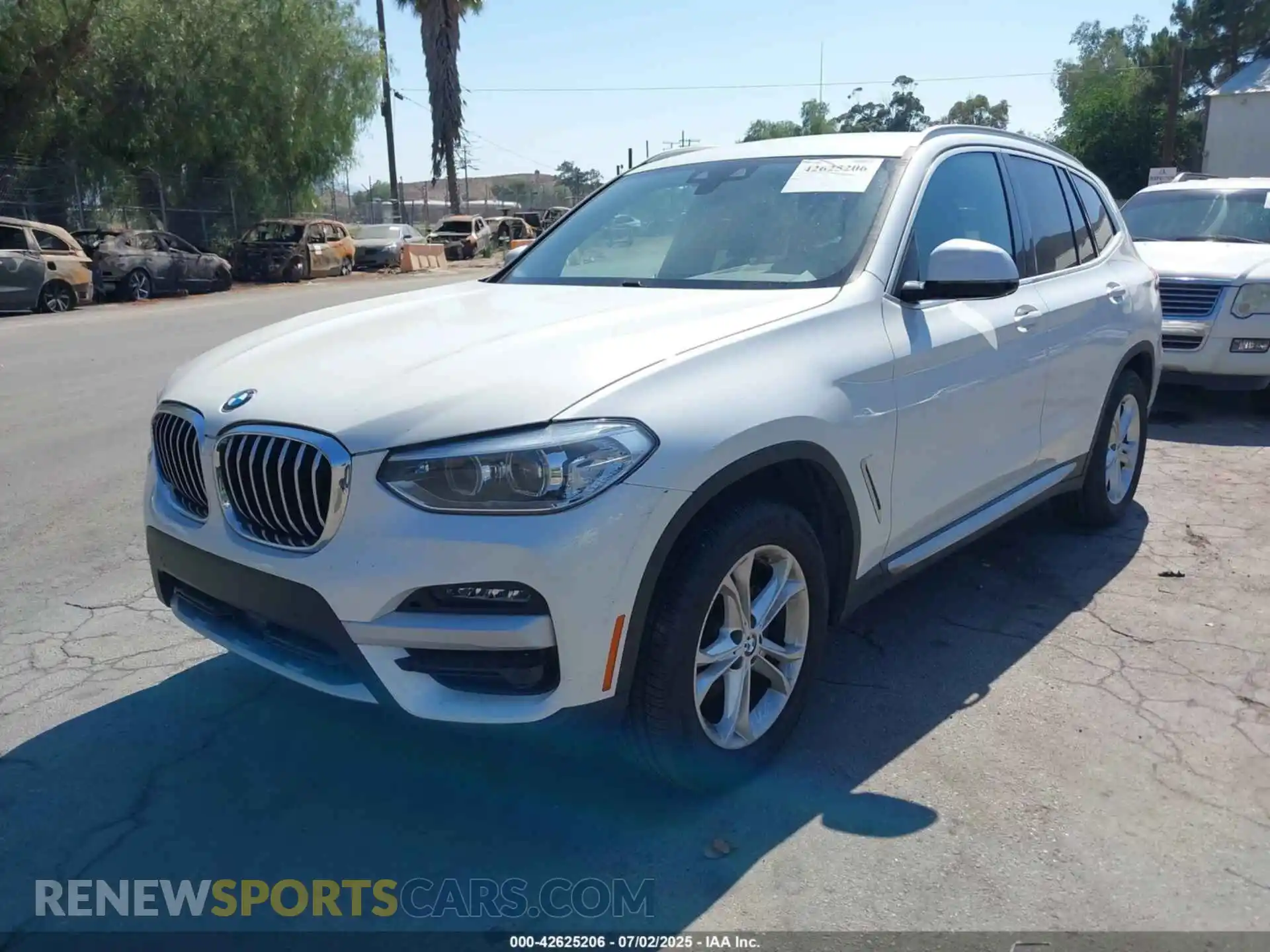 2 Photograph of a damaged car 5UXTY5C04M9G18634 BMW X3 2021