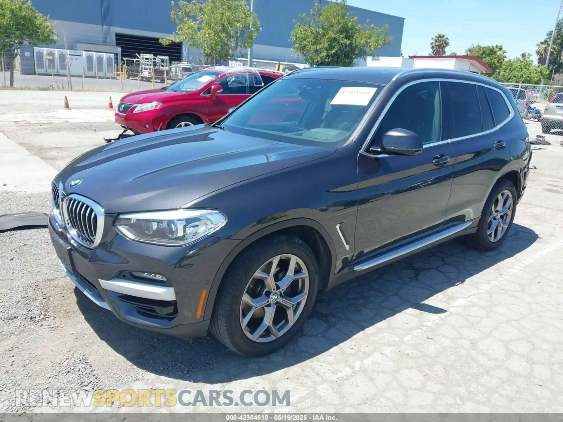 2 Photograph of a damaged car 5UXTY5C04M9G83791 BMW X3 2021