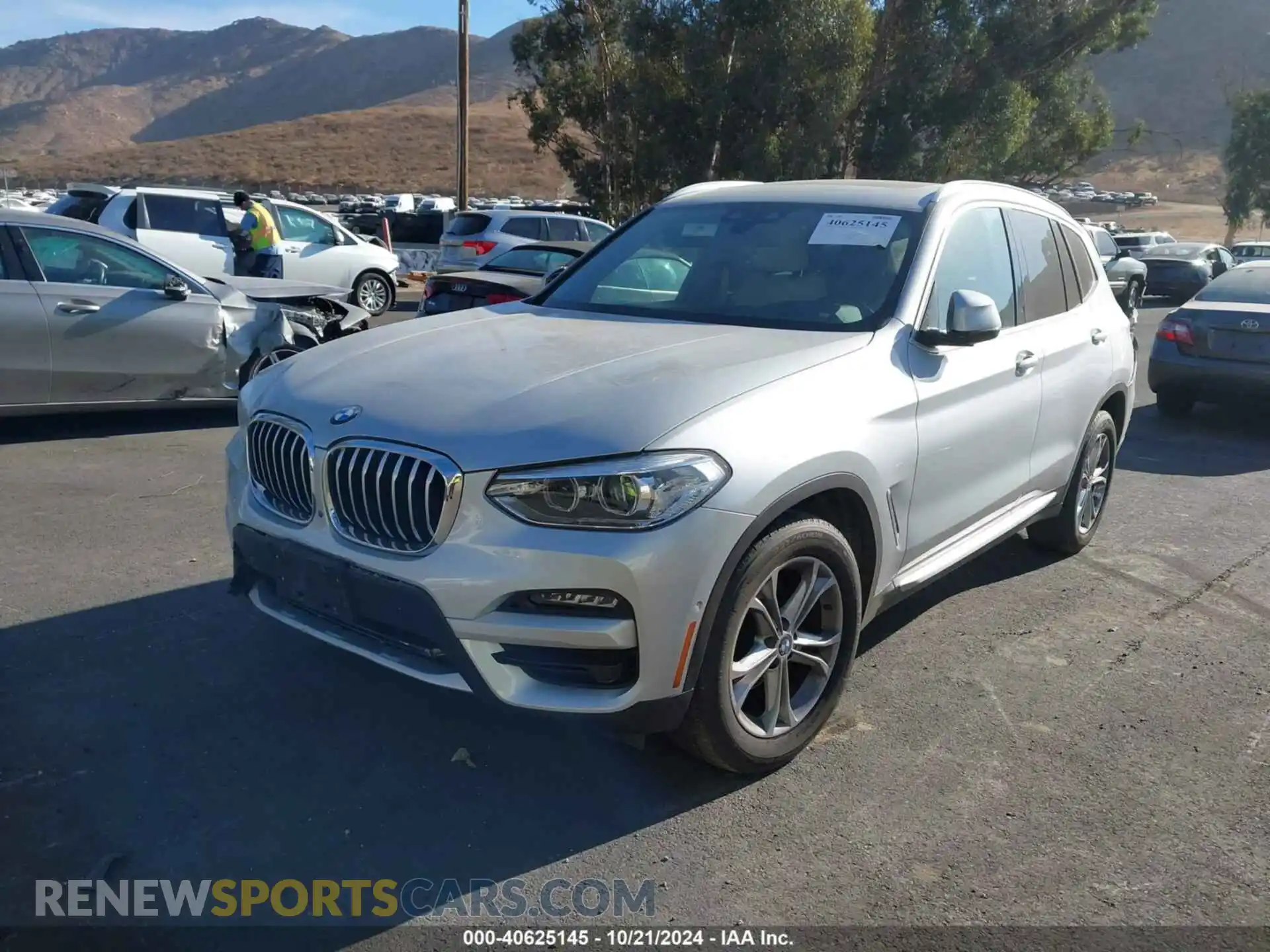 2 Фотография поврежденного автомобиля 5UXTY5C05M9E17082 BMW X3 2021
