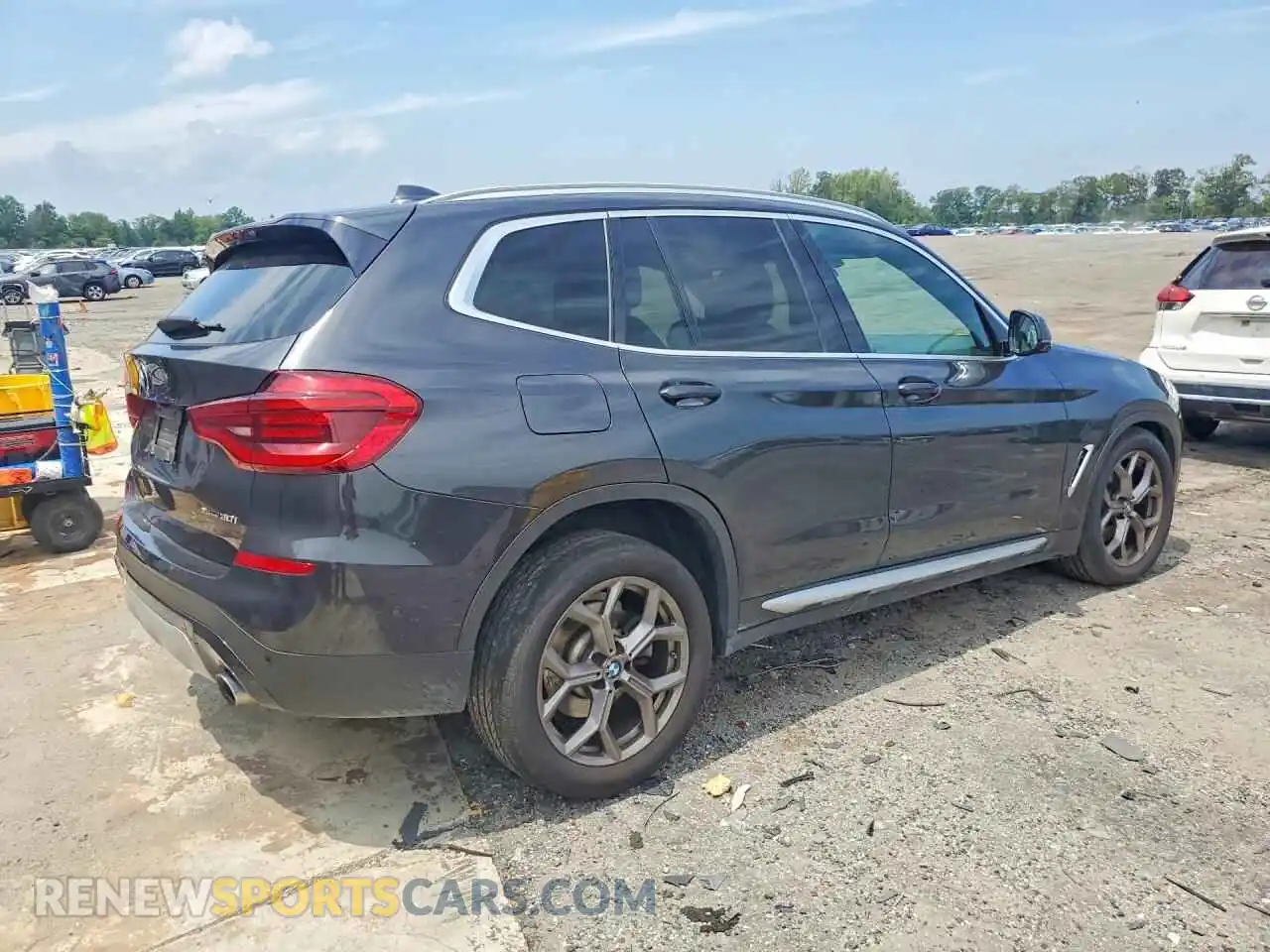 3 Photograph of a damaged car 5UXTY5C05M9E19916 BMW X3 2021