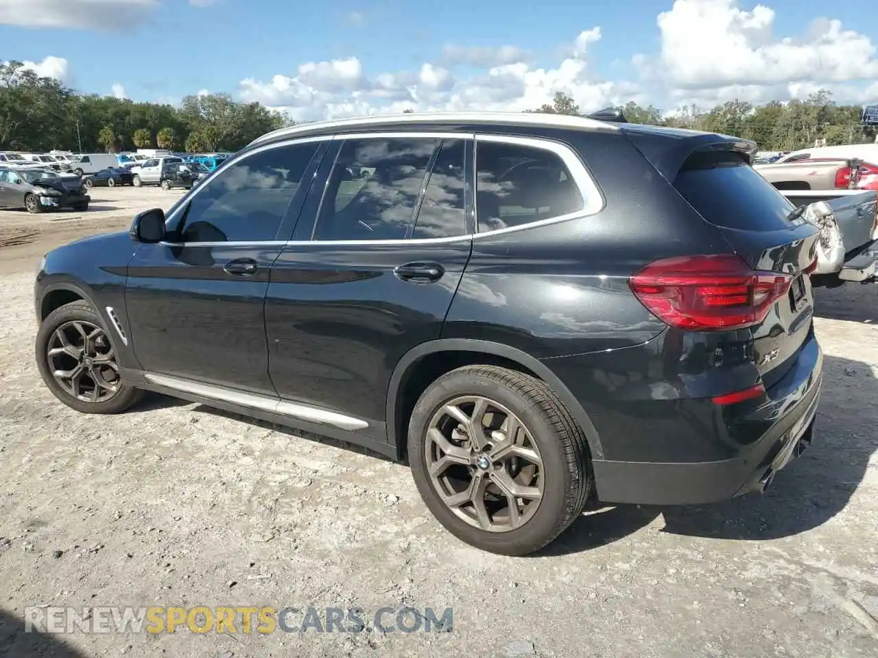 2 Photograph of a damaged car 5UXTY5C05M9G20991 BMW X3 2021
