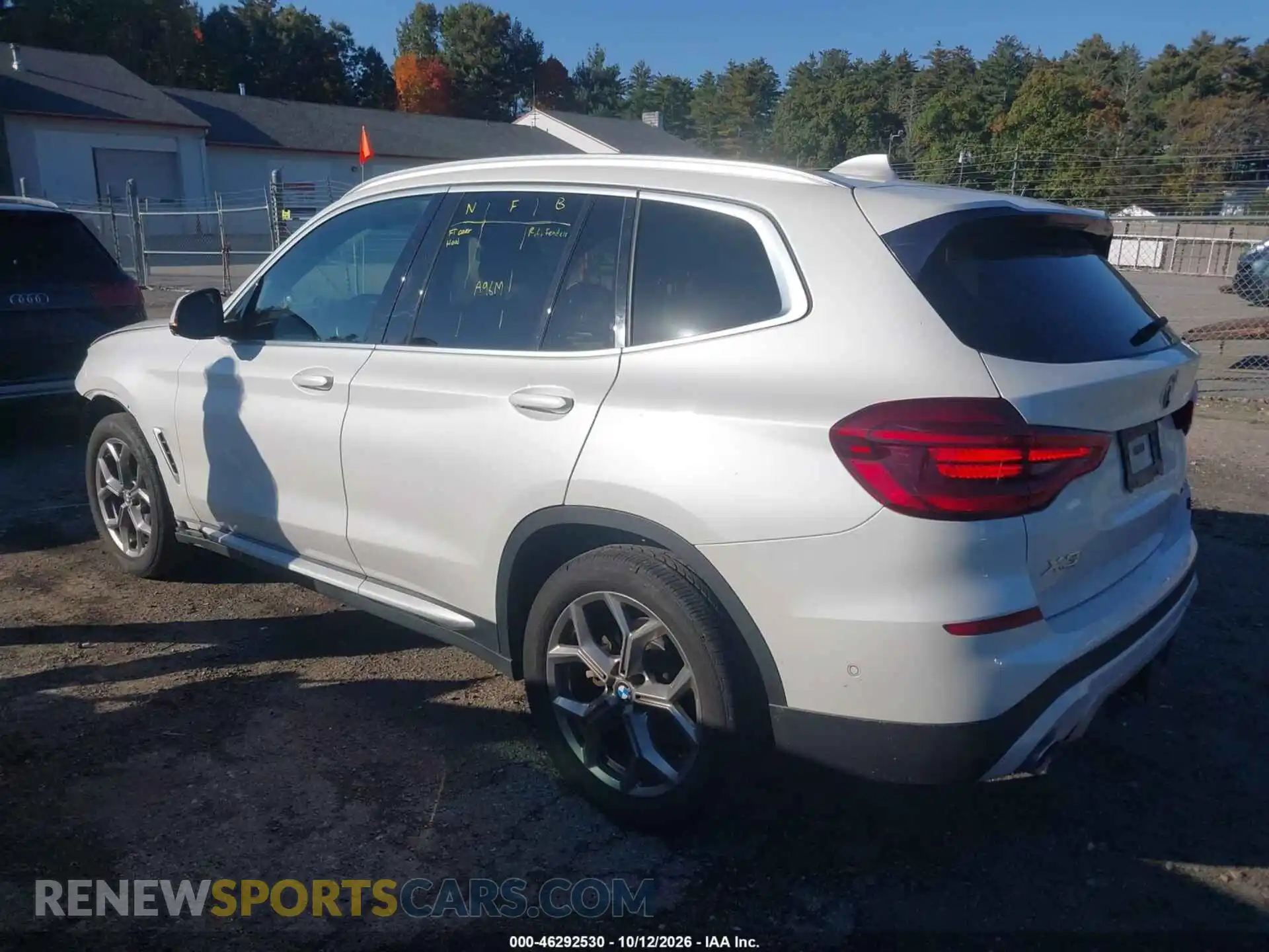 3 Photograph of a damaged car 5UXTY5C05M9G37161 BMW X3 2021