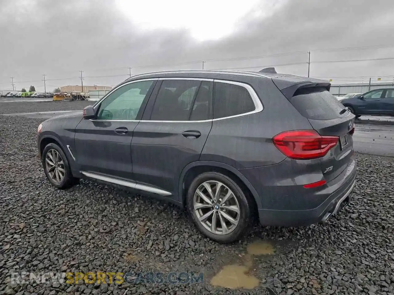 2 Photograph of a damaged car 5UXTY5C05M9G87347 BMW X3 2021