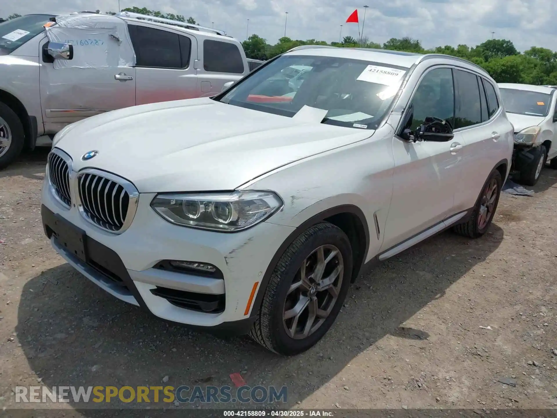 2 fotografías del automóvil dañado 5UXTY5C06M9E21979 BMW X3 2021