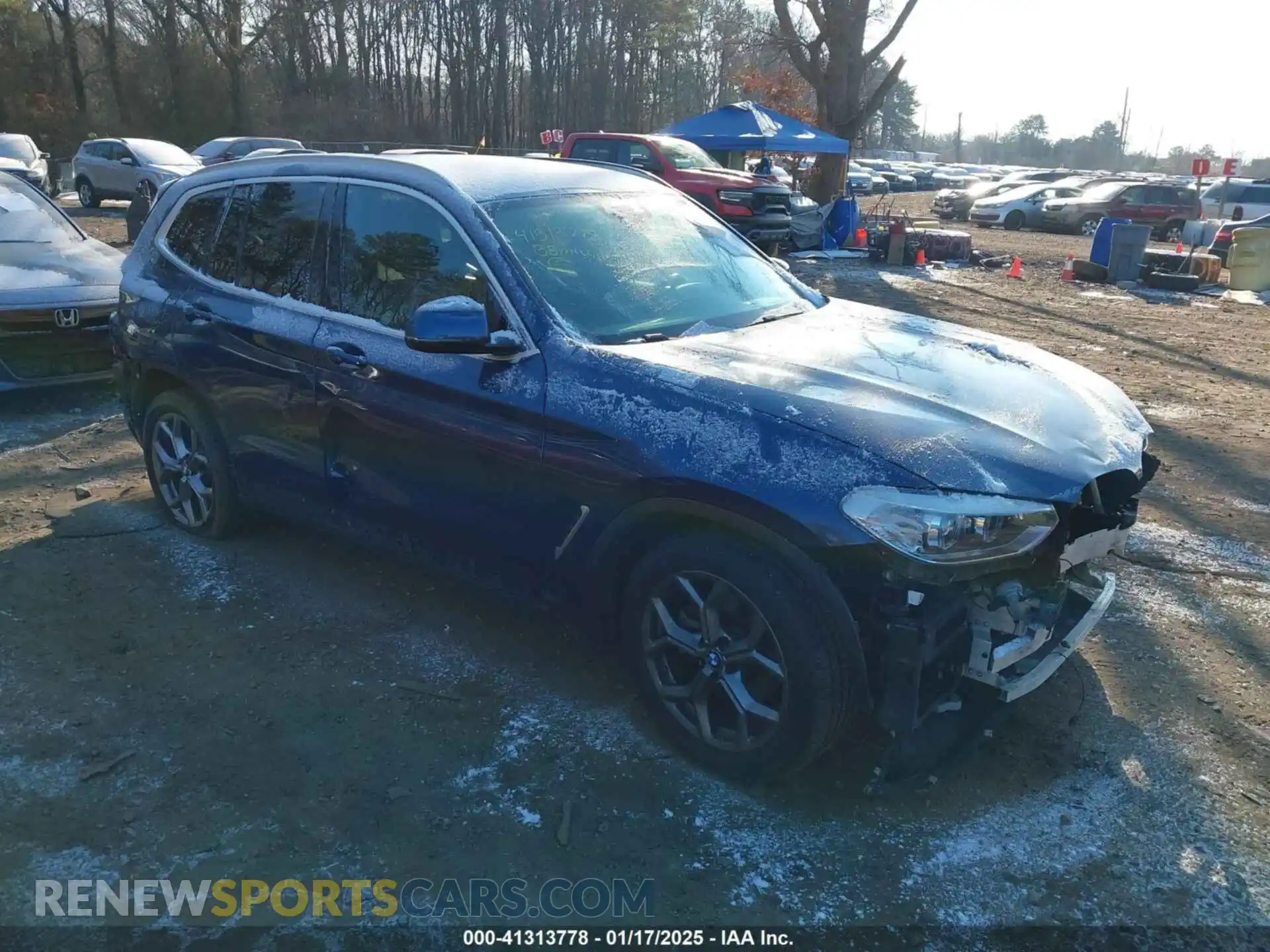 1 Photograph of a damaged car 5UXTY5C06M9F11052 BMW X3 2021