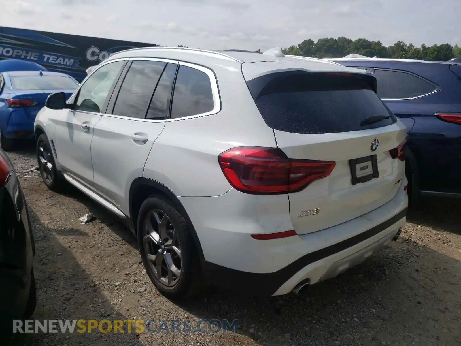 3 Photograph of a damaged car 5UXTY5C07M9E37088 BMW X3 2021