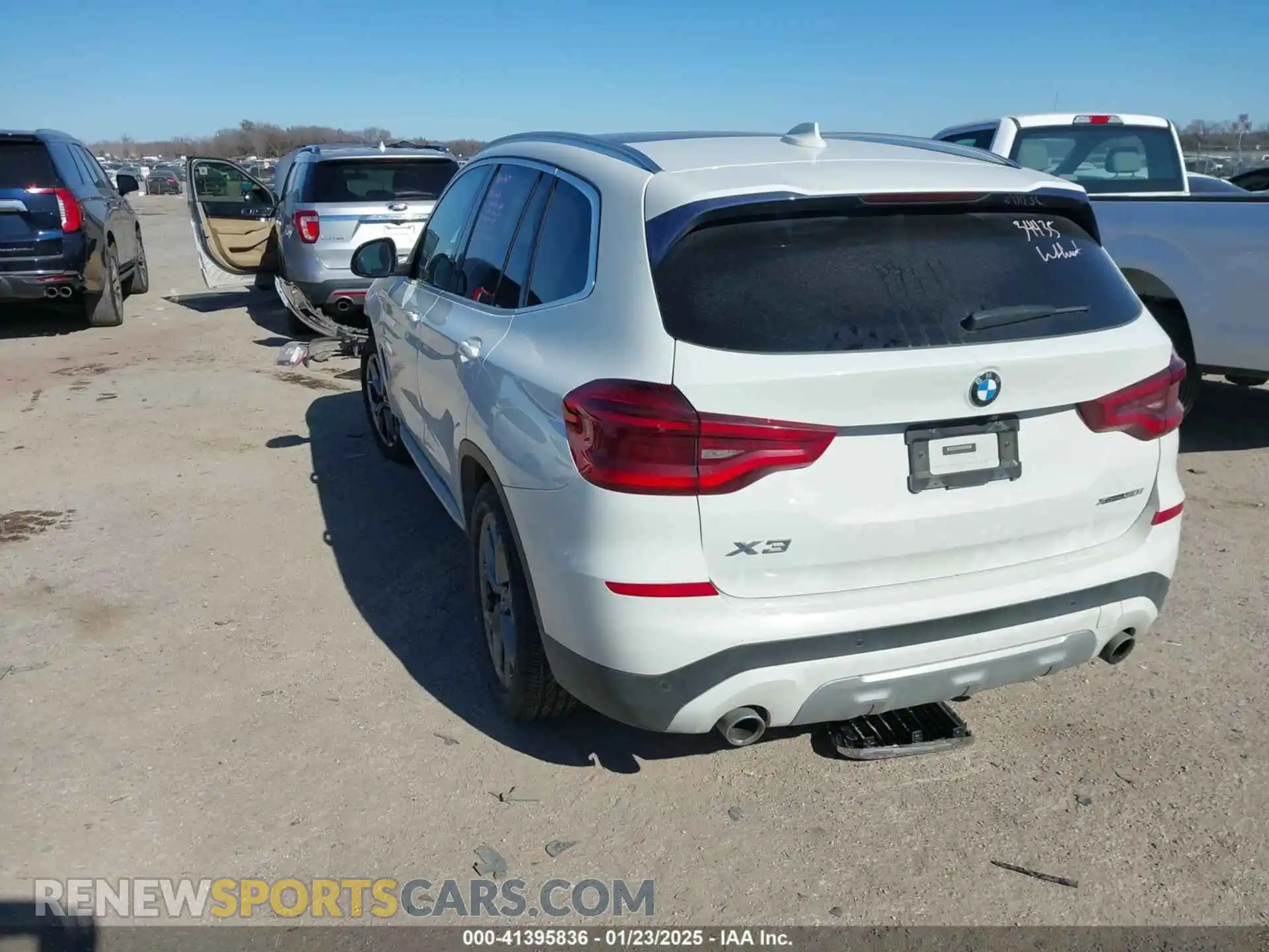 3 Photograph of a damaged car 5UXTY5C07M9F46280 BMW X3 2021