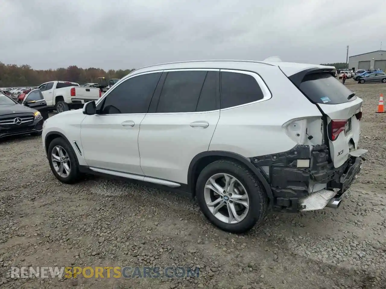 2 Photograph of a damaged car 5UXTY5C07M9H85036 BMW X3 2021