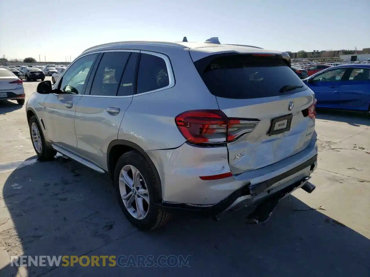 3 Photograph of a damaged car 5UXTY5C07M9H96800 BMW X3 2021