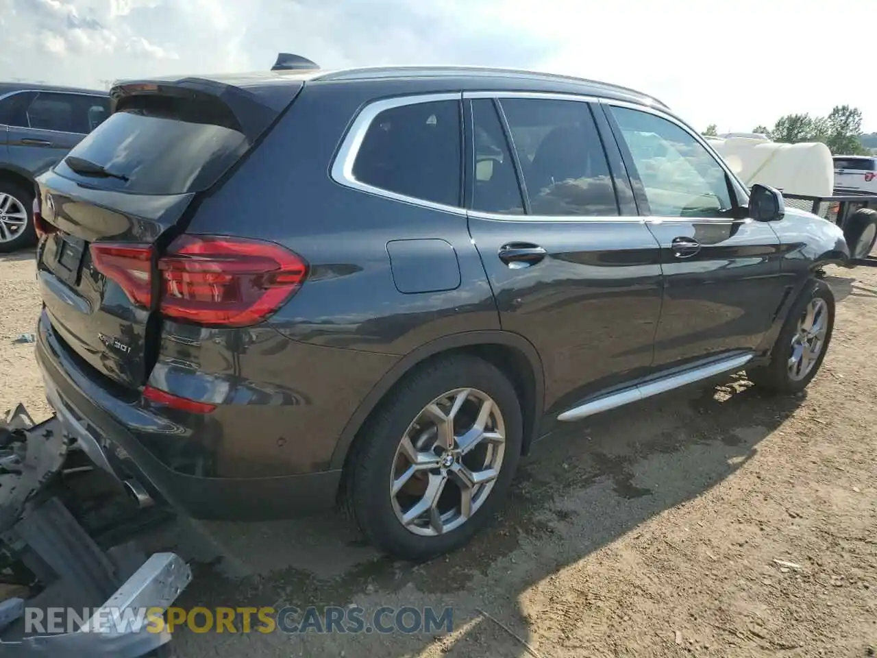 3 Photograph of a damaged car 5UXTY5C08M9E06996 BMW X3 2021