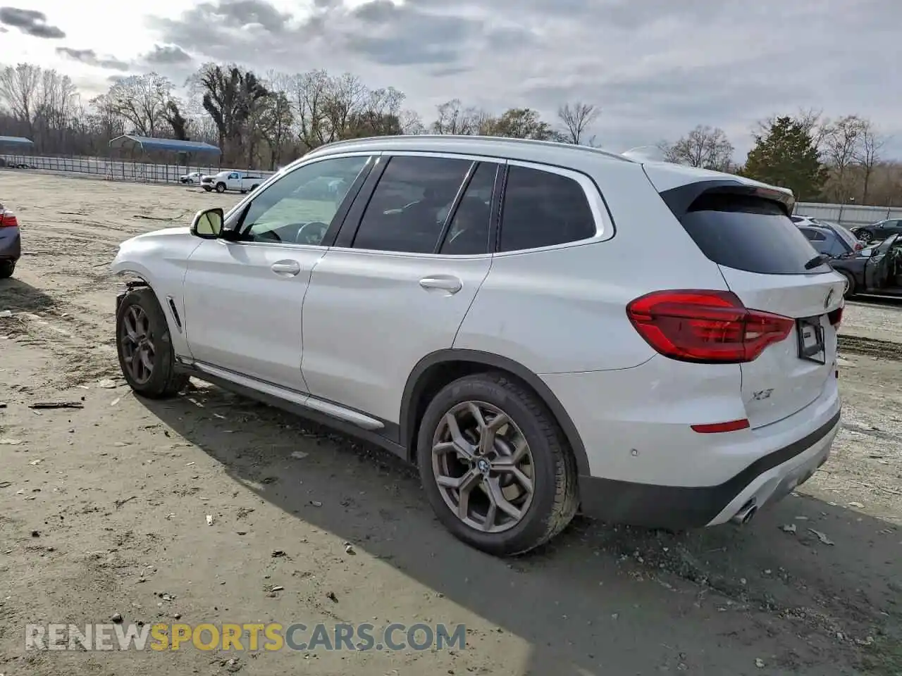 2 Photograph of a damaged car 5UXTY5C08M9E16816 BMW X3 2021