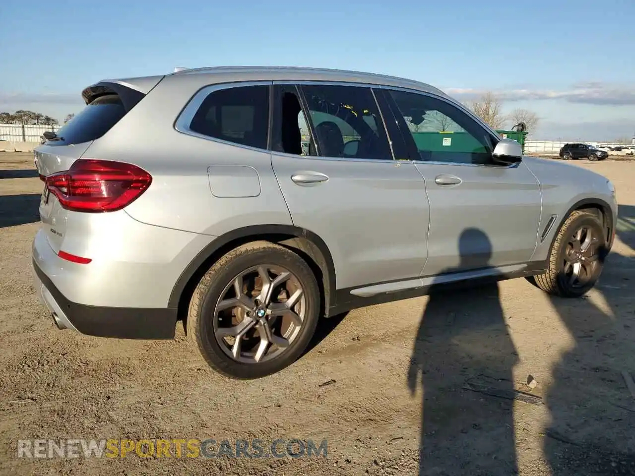 3 Photograph of a damaged car 5UXTY5C08M9E82976 BMW X3 2021