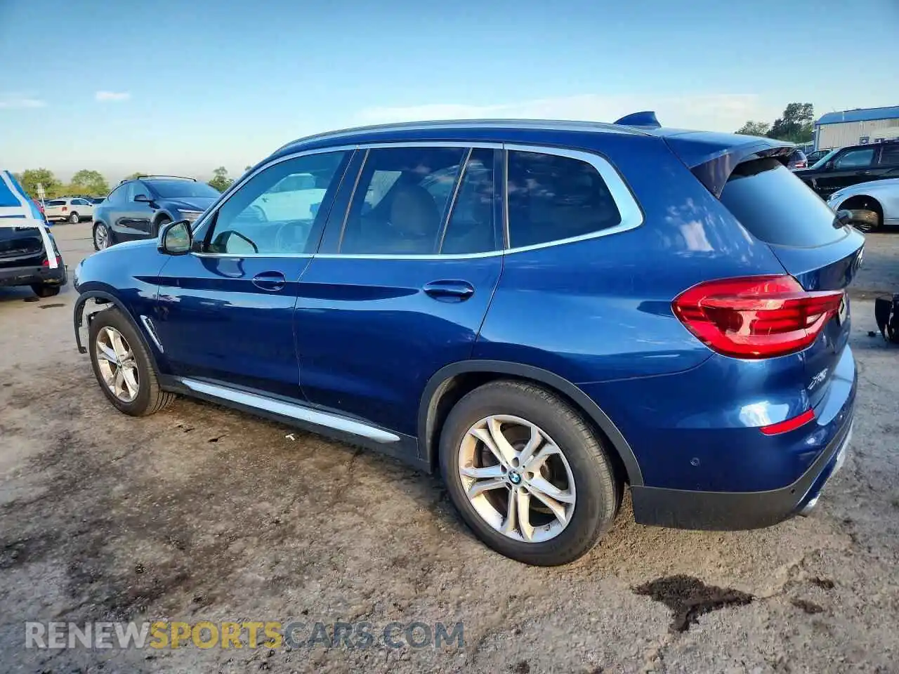 2 Photograph of a damaged car 5UXTY5C08M9G99749 BMW X3 2021