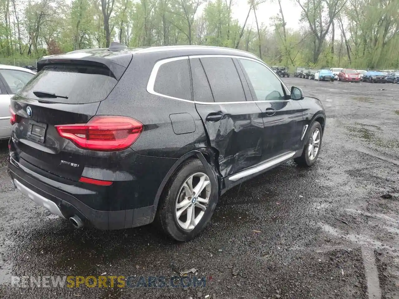 3 Photograph of a damaged car 5UXTY5C08M9H86955 BMW X3 2021