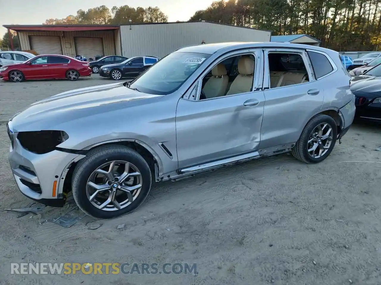 1 Фотография поврежденного автомобиля 5UXTY5C09M9E10720 BMW X3 2021