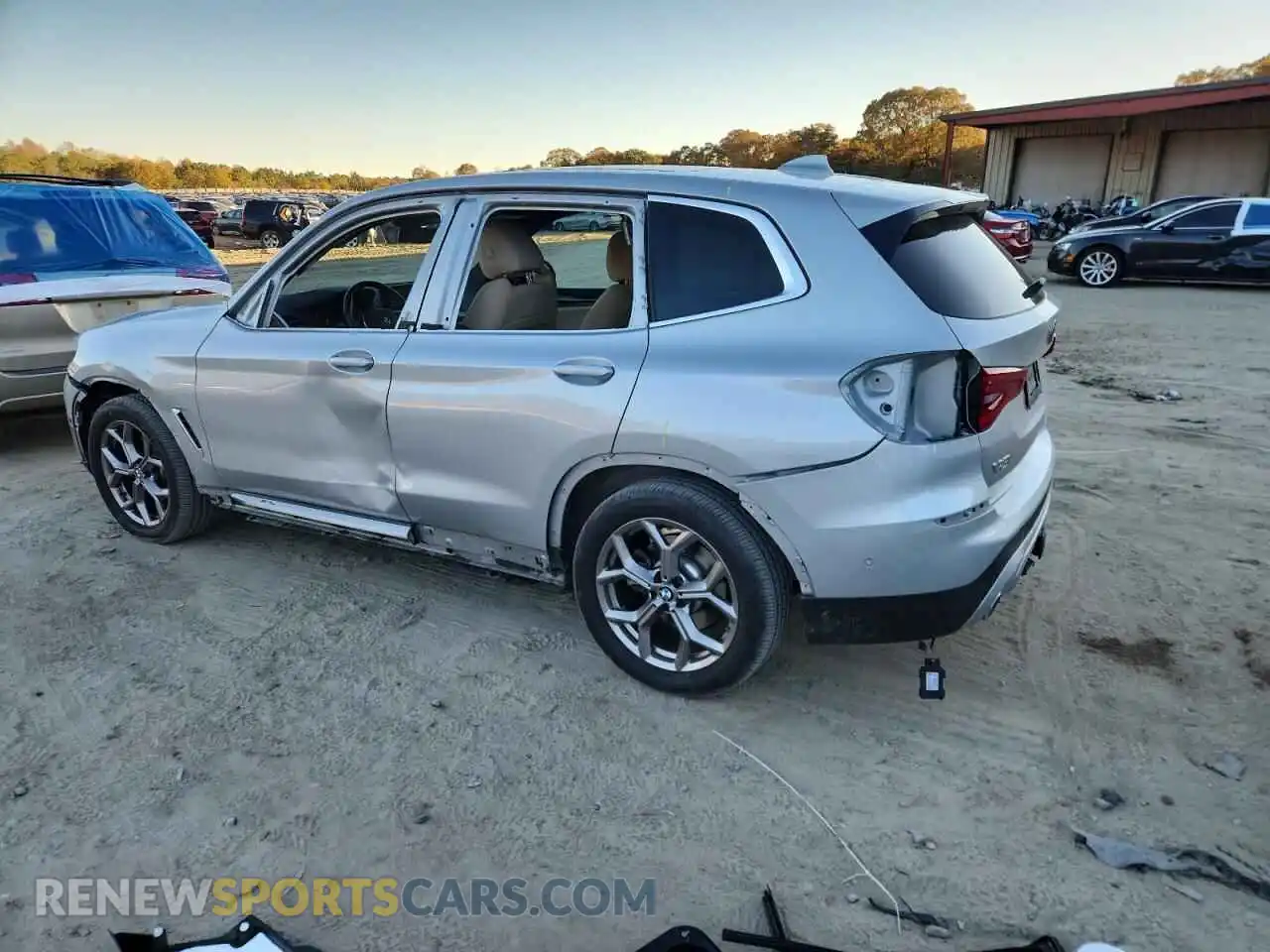 2 Фотография поврежденного автомобиля 5UXTY5C09M9E10720 BMW X3 2021